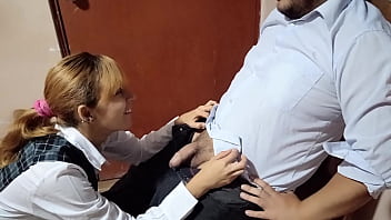 Colegiala le tocaba curso de carpinteriacute a, sin embargo nunca pensoacute que terminariacute a siendo clavada duramente